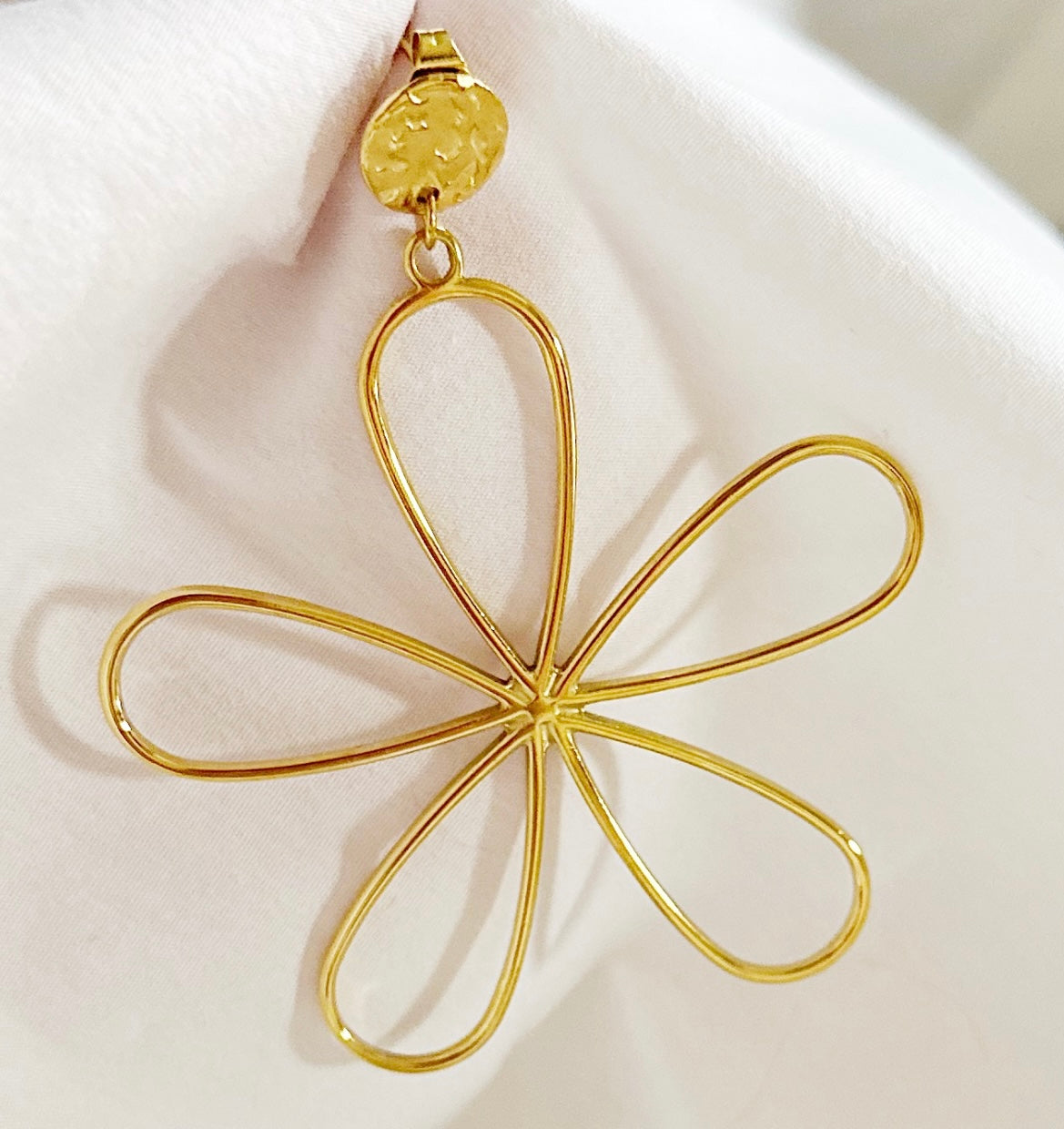 Rosalie Big Flower Earring Gold