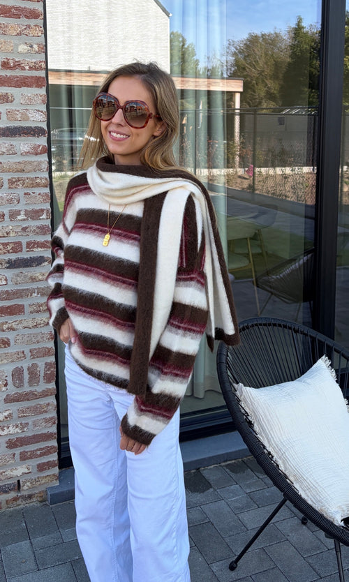 Olivia knit met sjaal - Chocolade Bruin