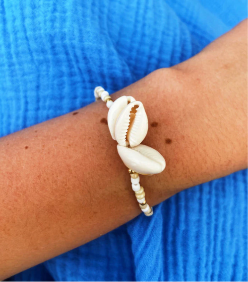 HANDMADE SHELL BRACELET GOLD