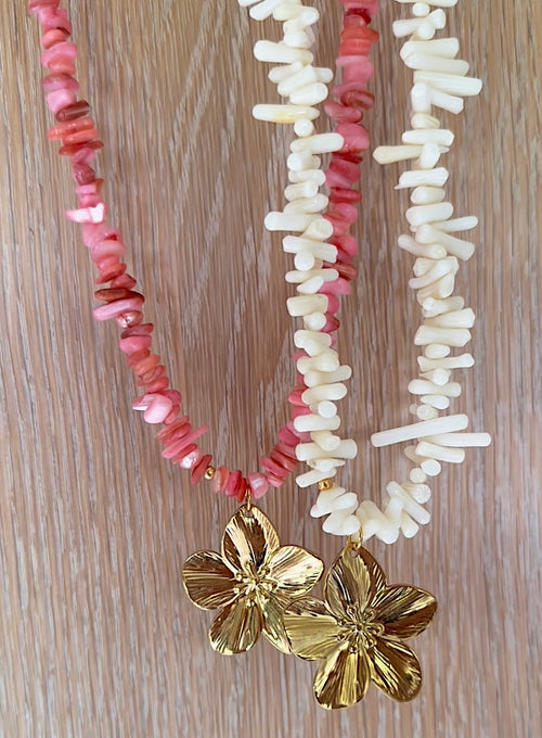 Handmade Fleur Necklace Gold