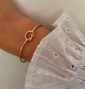 Knot Bracelet Gold