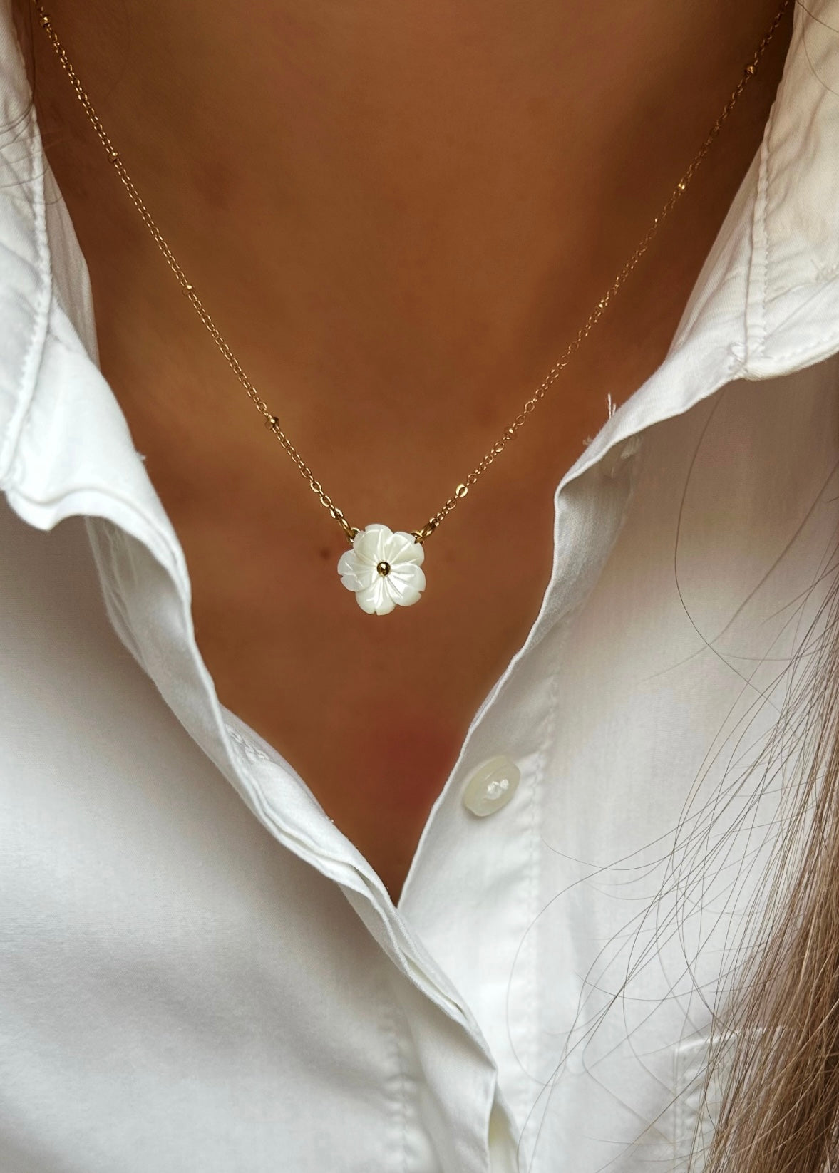 Little Flower Necklace Gold