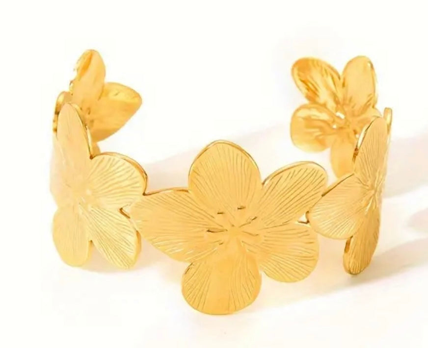 Louelle Flower Bracelet Gold