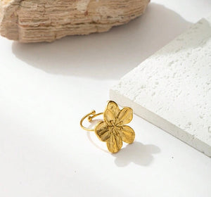 Rosette Ring Gold