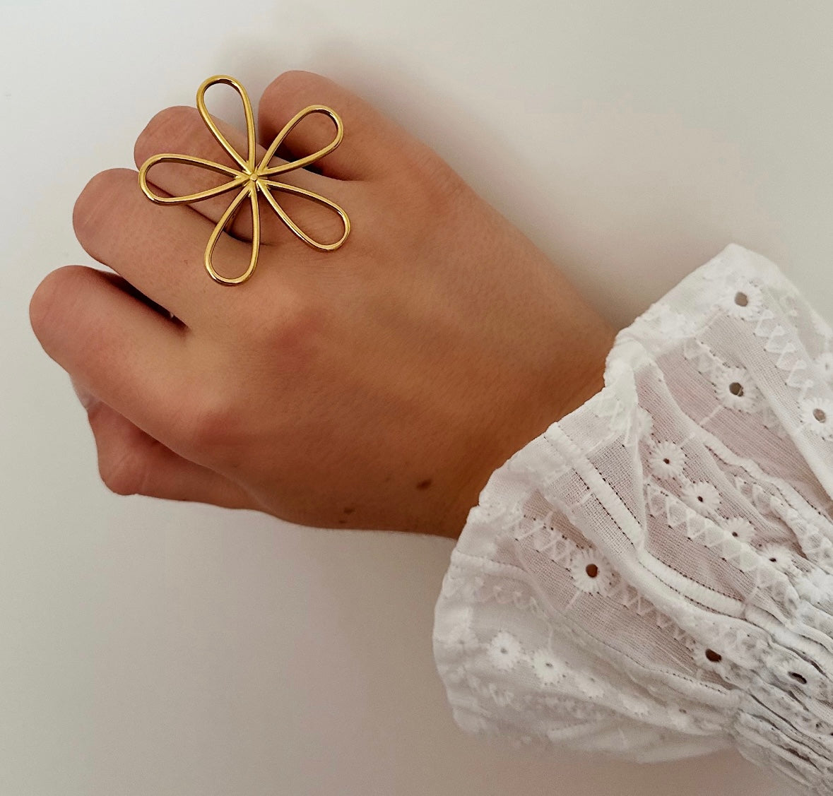 Rosalie Flower Ring Gold