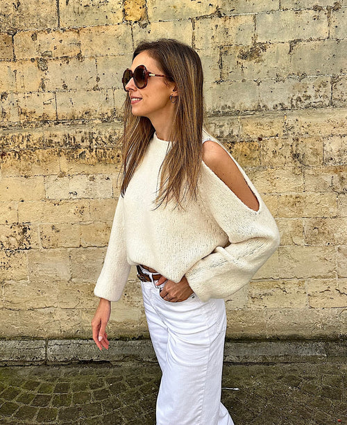 Sweater with open shoulder - ecru