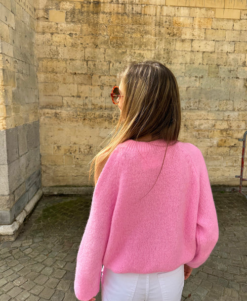 Sweater with open shoulder - roze
