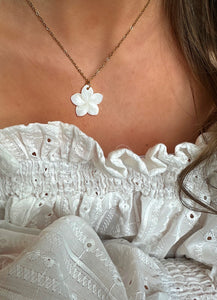 Handmade Shell Flower Necklace Gold