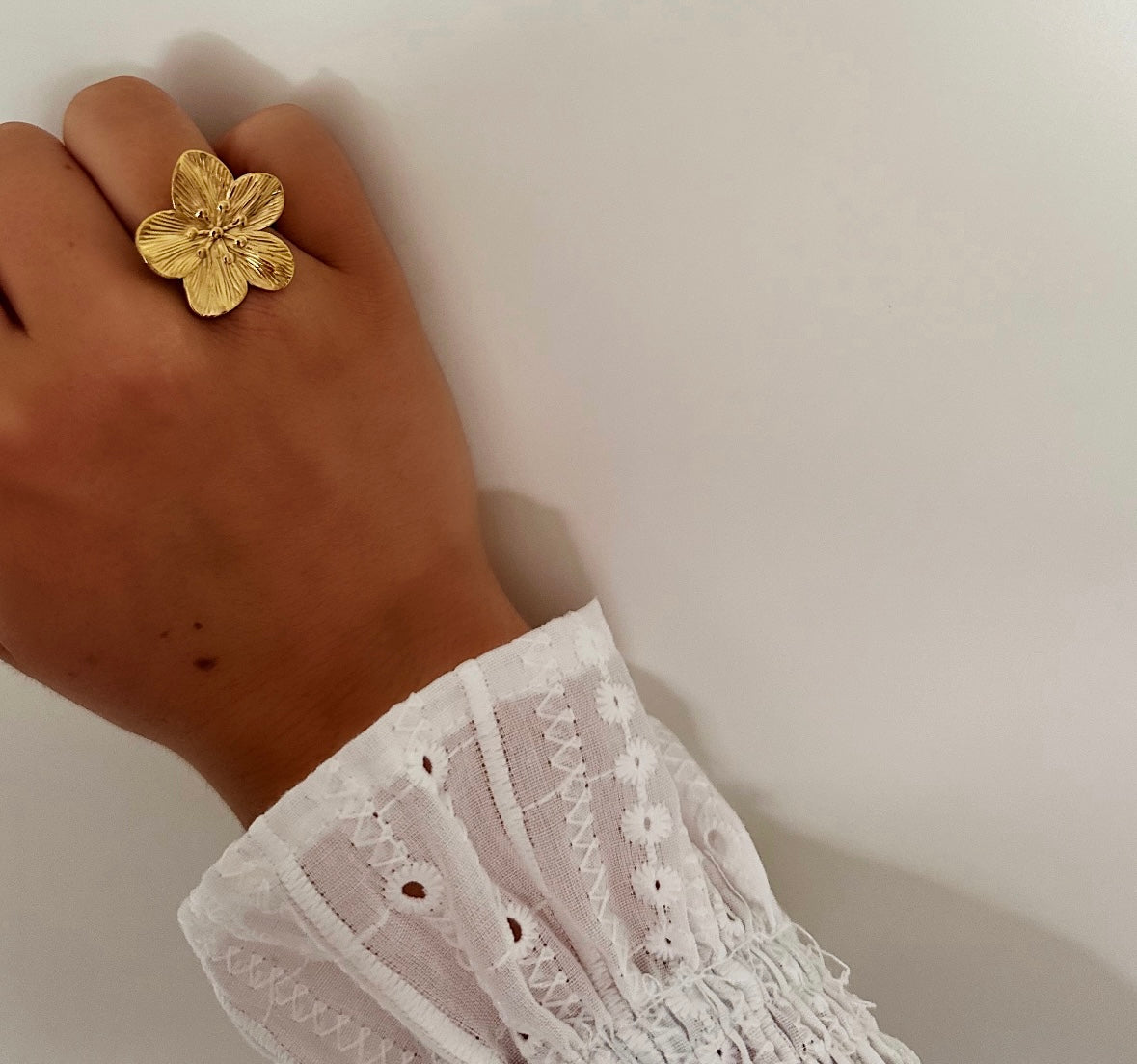 Rosette Ring Gold