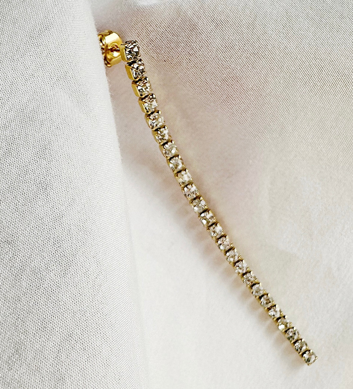 Diamond Bar Earring Gold